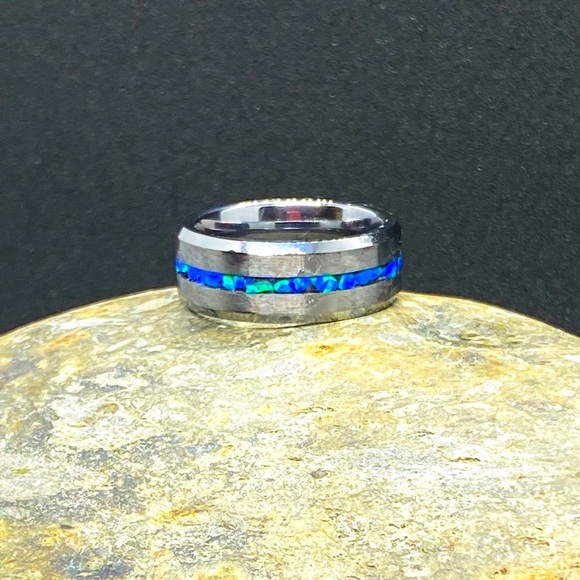 Custom tungsten and opal unisex ring - Picture 4 of 6